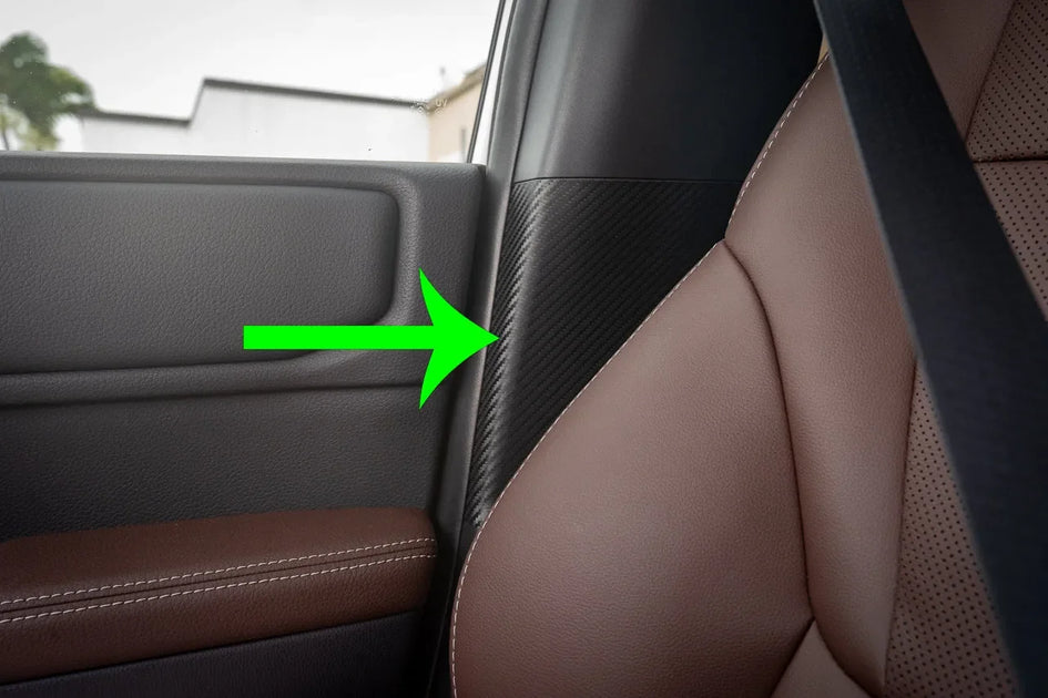 Seatbelt Panel Protection 2024+ Land Cruiser - 3D Carbon | StickerFab