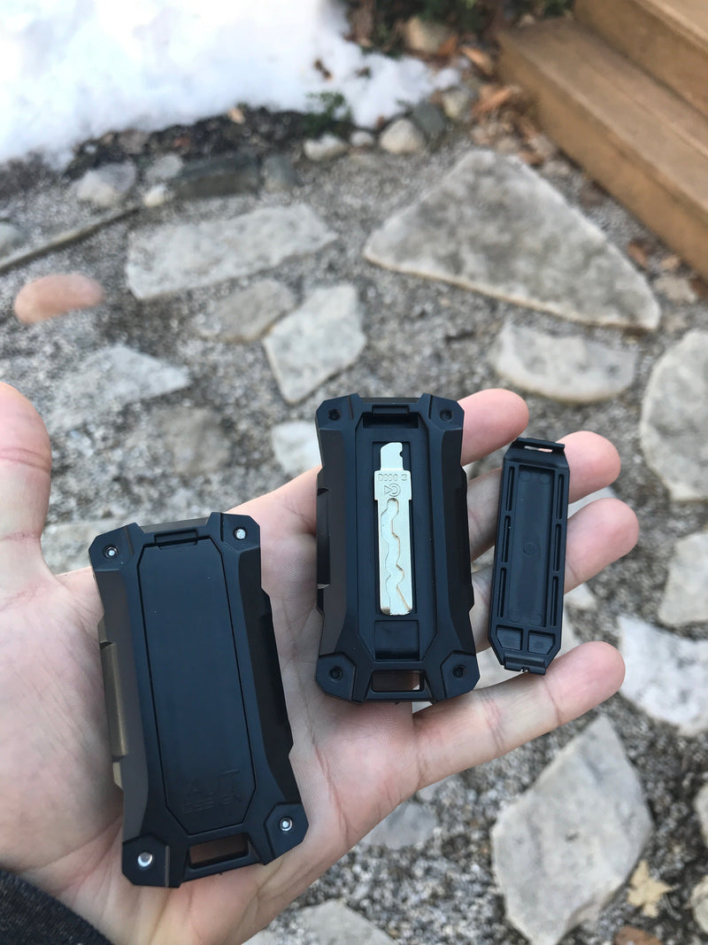 Chief Blue Injection Key Fob - 2018+ Wrangler JL / Gladiator JT