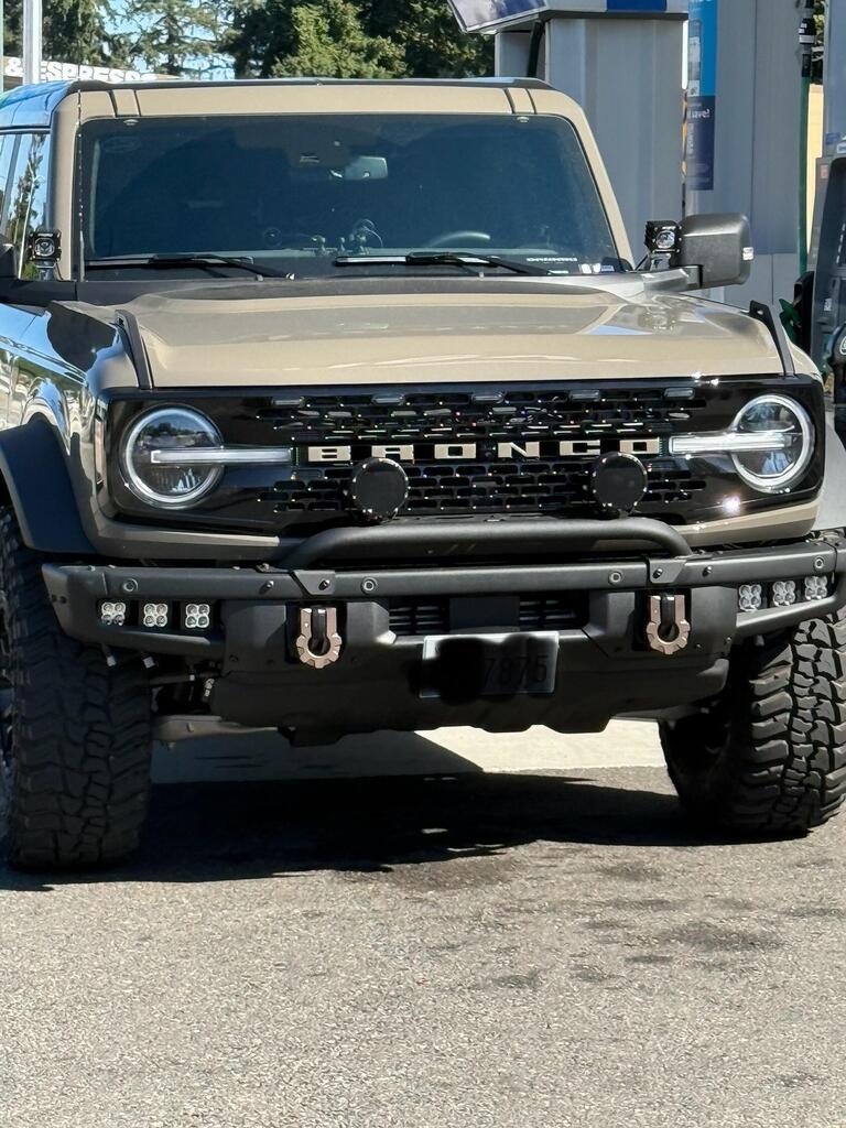 BRONCO Front Grille Letter Overlays - 2021+ Bronco