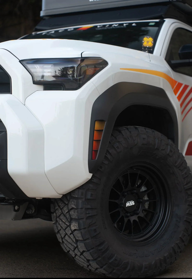 TV 4Runner Gradient Fender Vent Inlays - 2025+ 4Runner