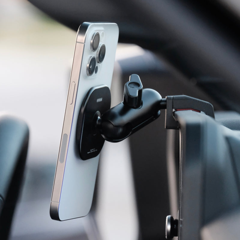Offroam Magsafe Compatible Phone Mount - 2024+ Land Cruiser