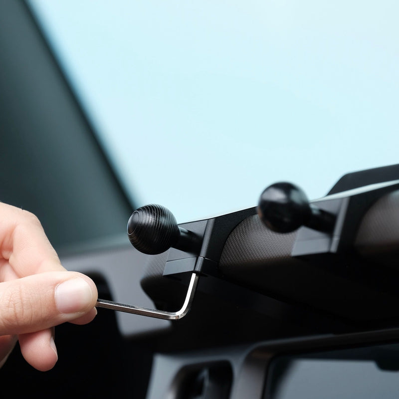 Offroam MagSafe Compatible Phone Mount - 2021+ Bronco (non Stitched Dash)