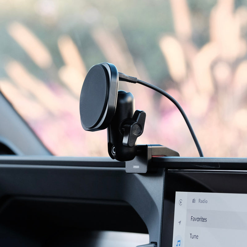 Offroam Magsafe Compatible Phone Mount - 2024+ Land Cruiser