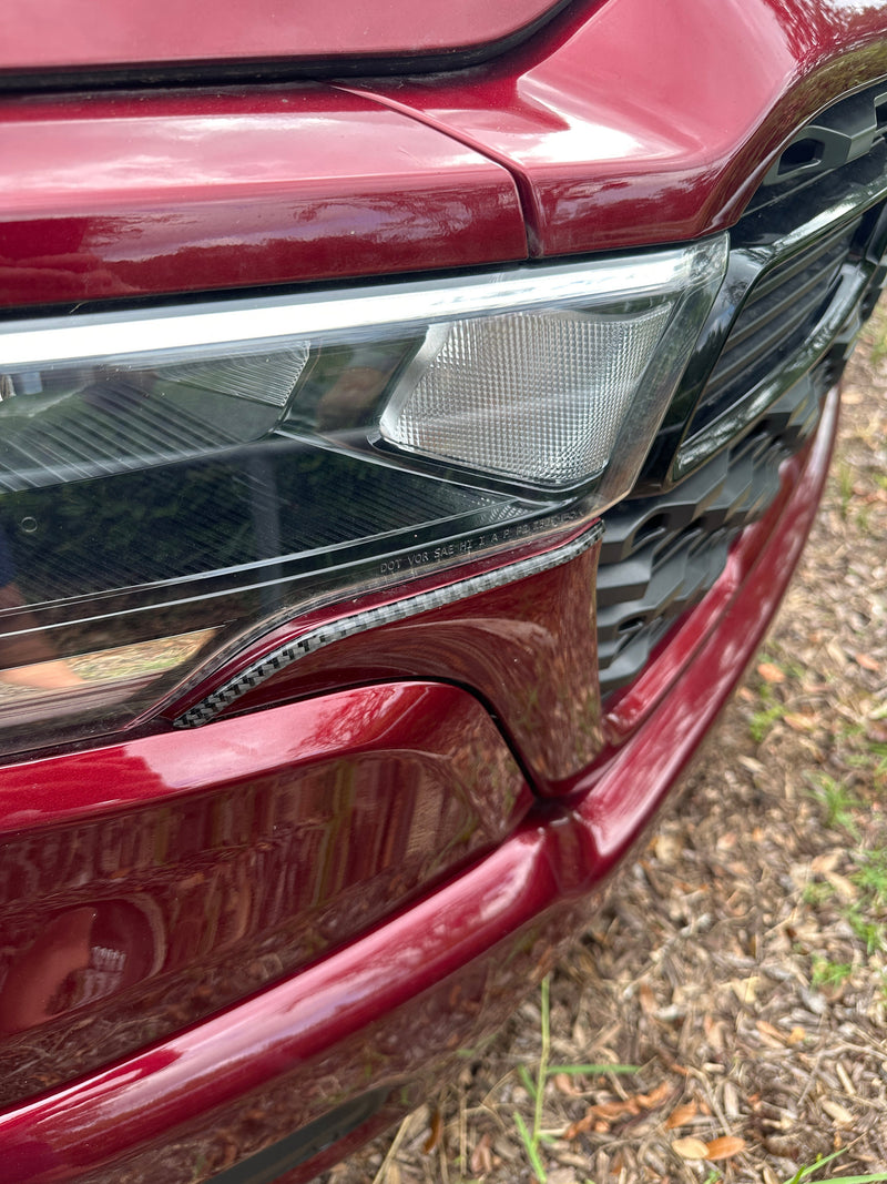 Domed Grille Side Line Accent Trim - 2025+ Ram 1500